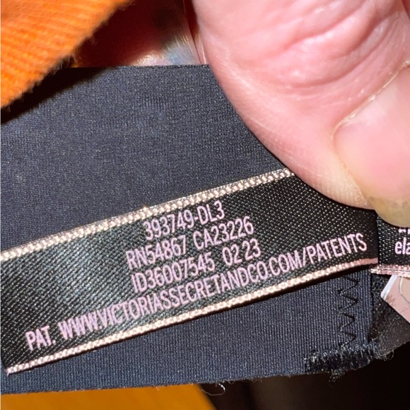 Nwt Victoria's Secret Bare bra - Picture 9 of 11